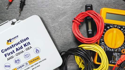 5 reasons why a contractor should have a first aid kit